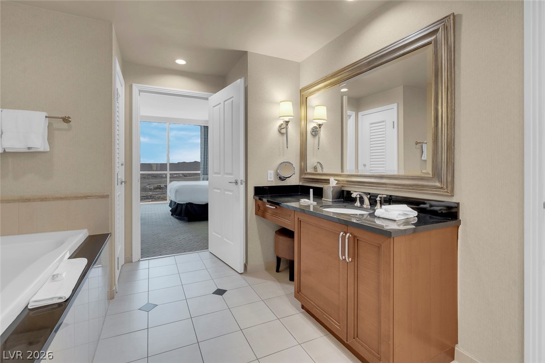 Photo 14 of 29, 145 Harmon Avenue #1908
