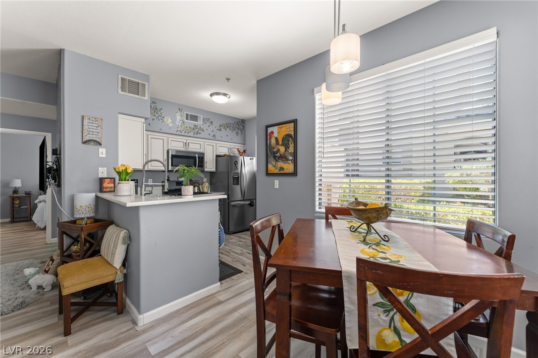 Photo 9 of 23, 9050 W Warm Springs Road #1099