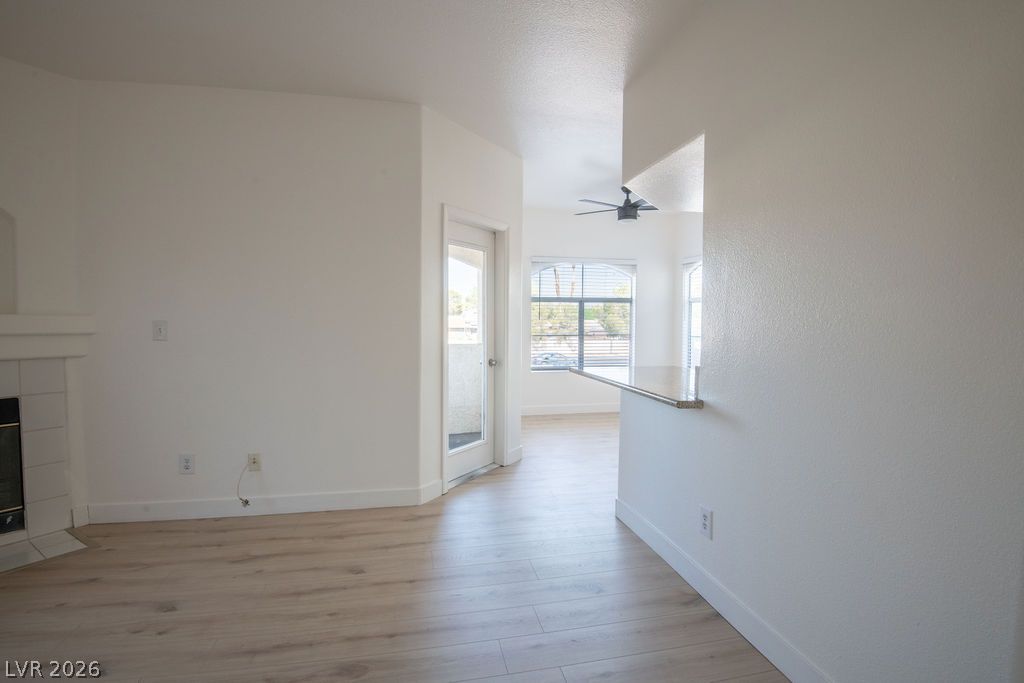 Photo 5 of 2975 Bluegrass Lane #524
