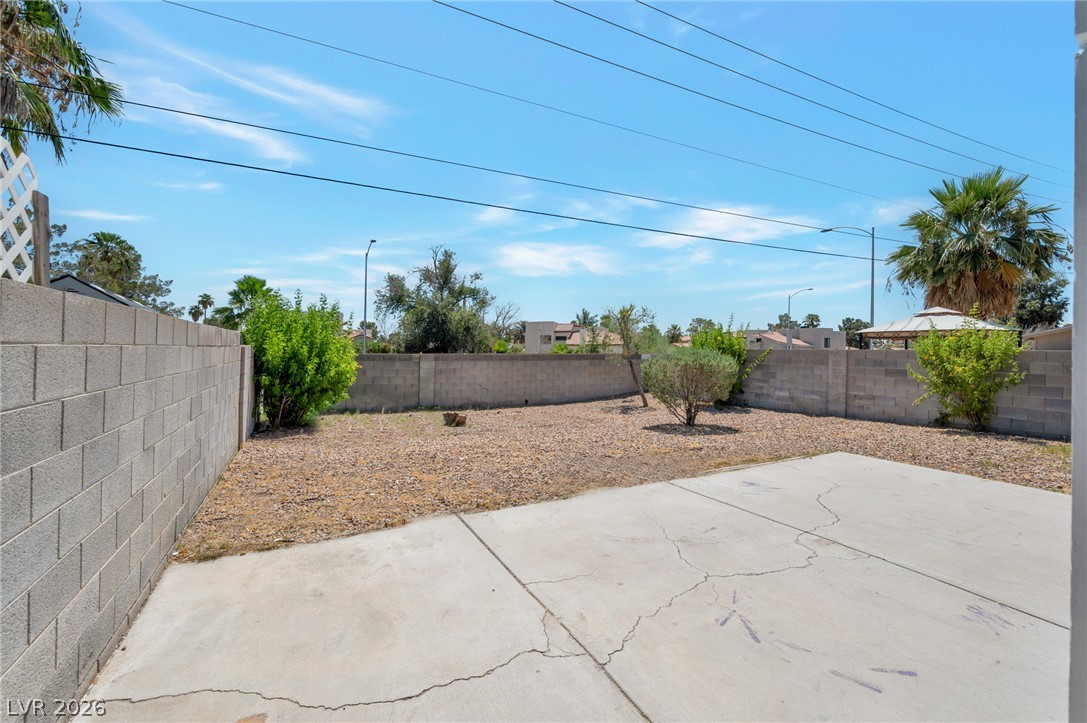 Photo 21 of 21, 3825 Summer Breeze Circle