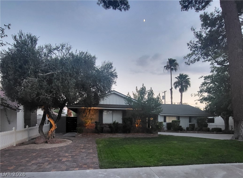 Photo 37 of 38, 2917 Colanthe Avenue