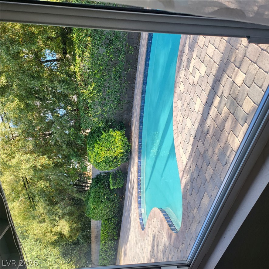 Photo 31 of 38, 2917 Colanthe Avenue