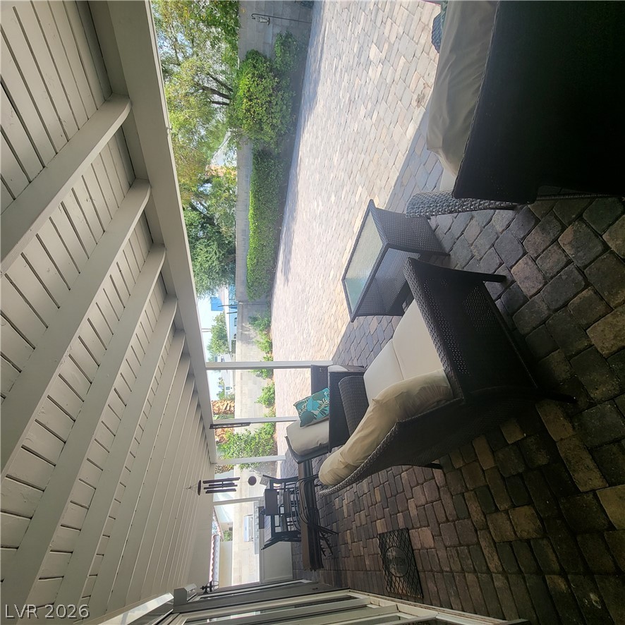 Photo 35 of 38, 2917 Colanthe Avenue