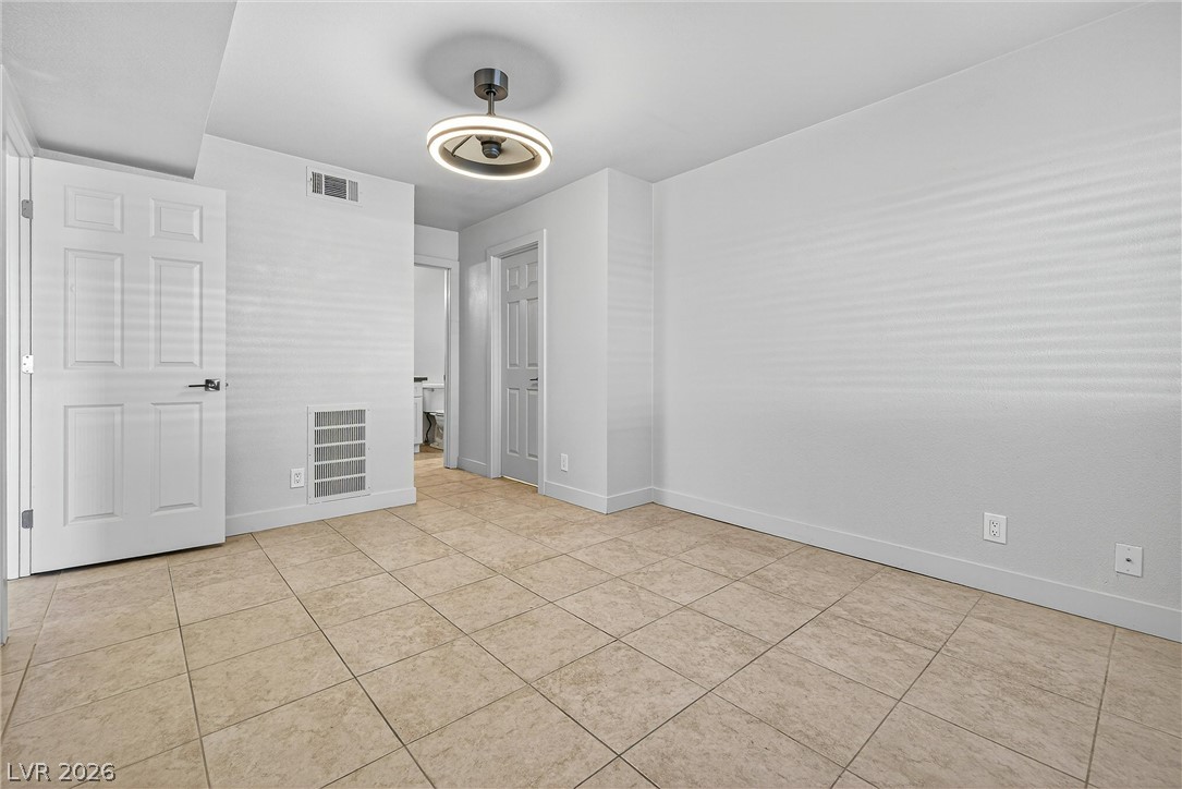 Photo 13 of 19, 5330 Rod Court #102