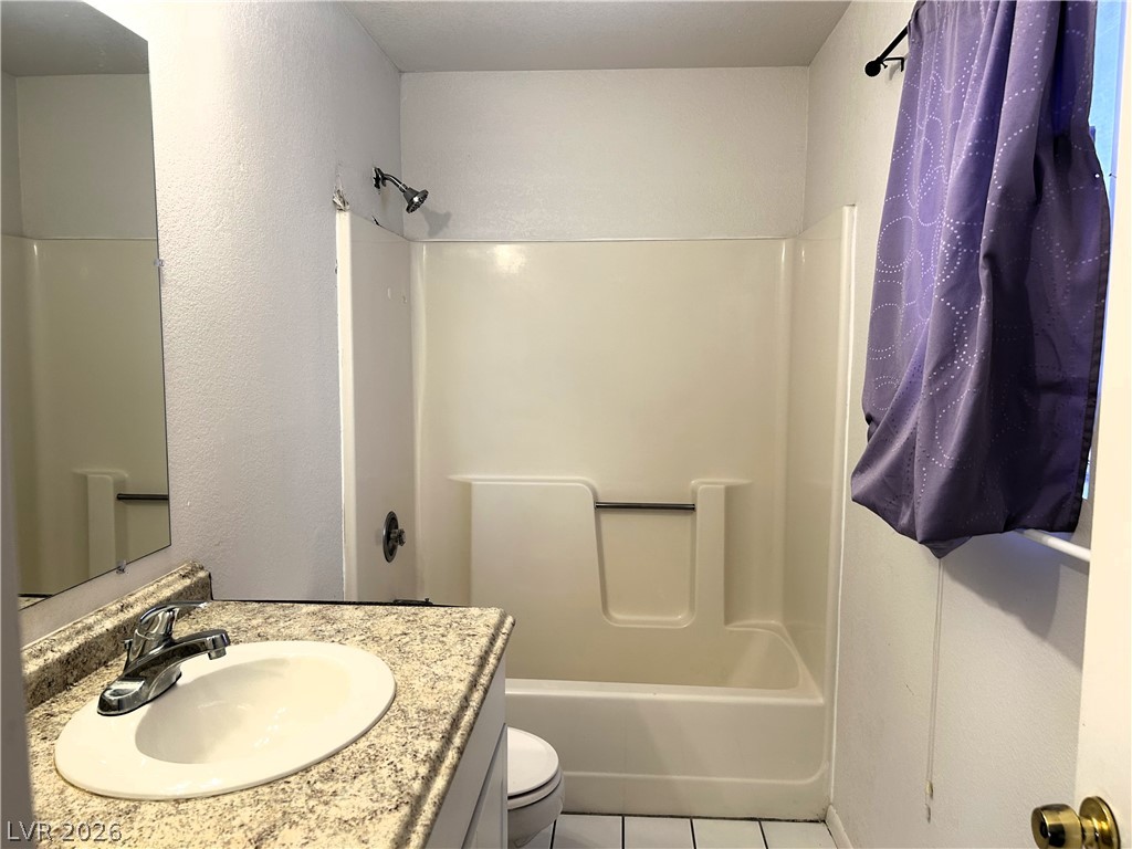 Photo 9 of 15, 2032 Mesquite Lane #101