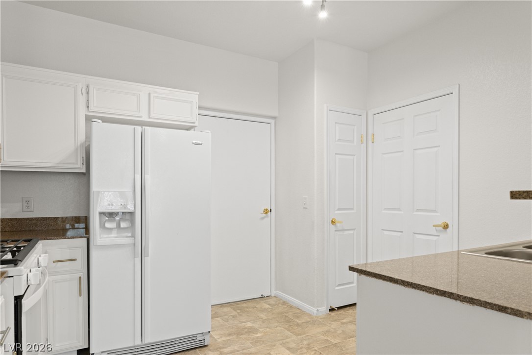 Photo 6 of 41, 10550 W Alexander Road #1025