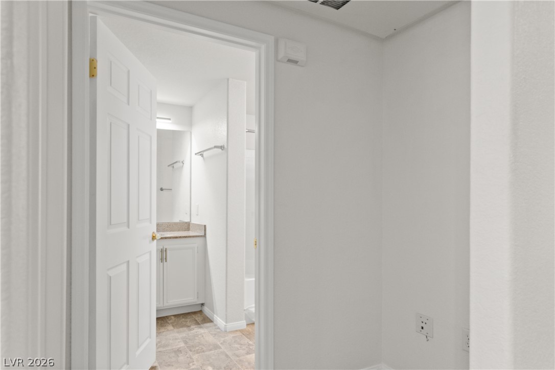 Photo 14 of 41, 10550 W Alexander Road #1025