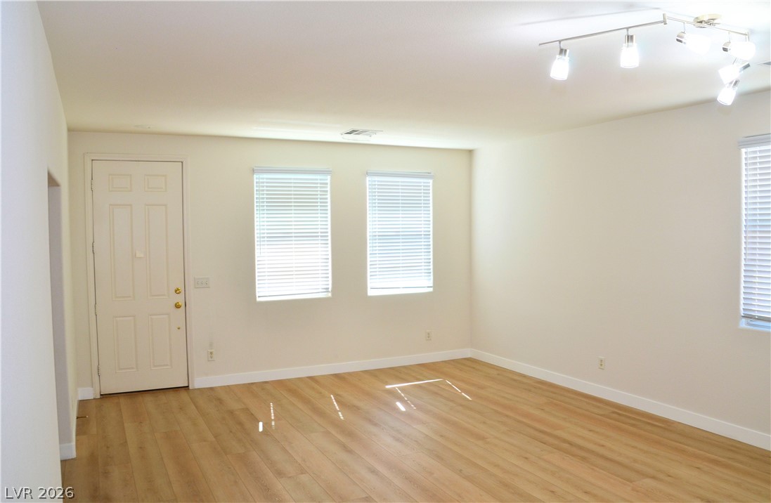 Photo 4 of 447 Groft Way