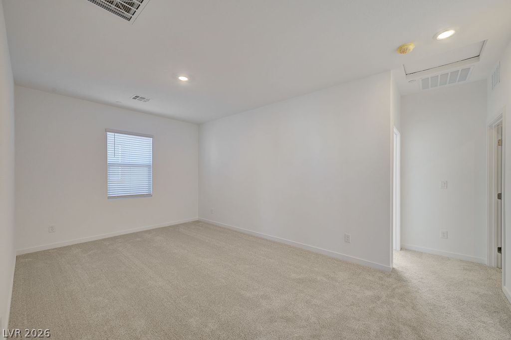 Photo 9 of 26, 553 Preston Crest Street