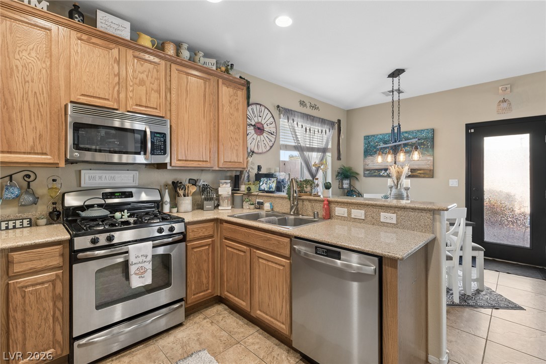 Photo 8 of 41, 661 Calamus Palm Place