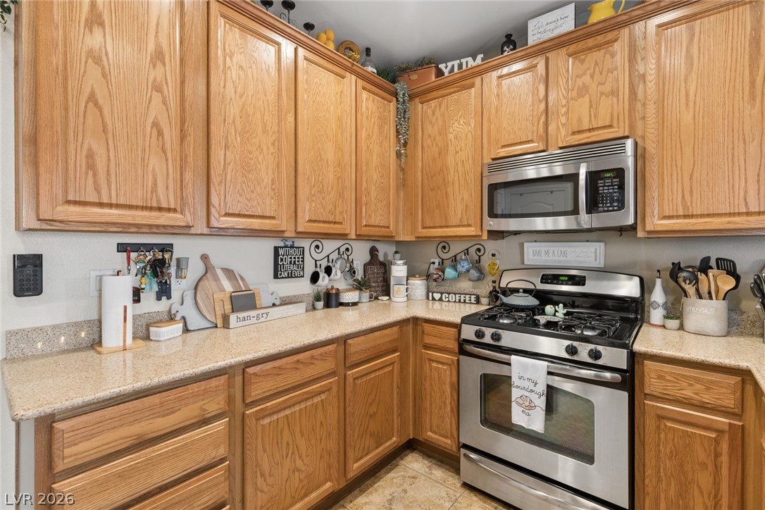 Photo 9 of 41, 661 Calamus Palm Place
