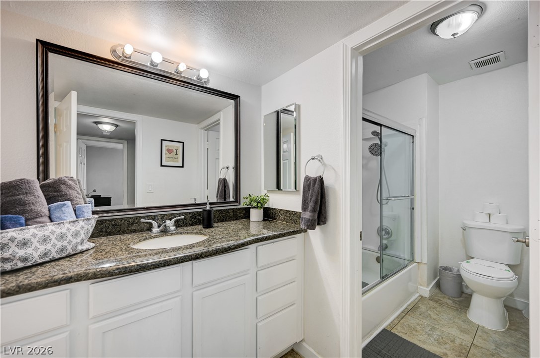 Photo 17 of 21, 1455 E Katie Avenue #D11