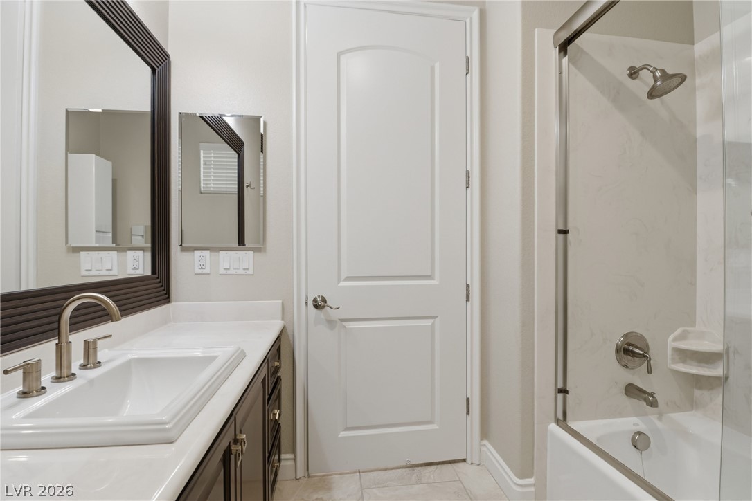 Photo 46 of 98, 9207 Tesoras Drive #401