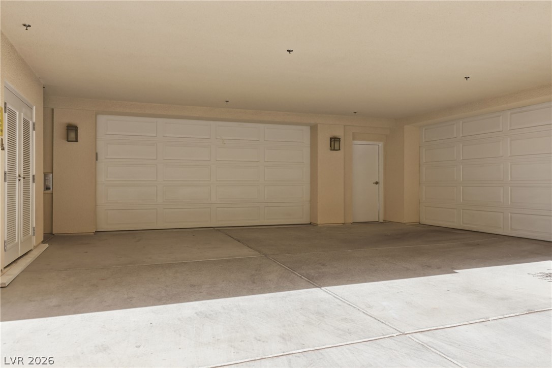 Photo 69 of 98, 9207 Tesoras Drive #401