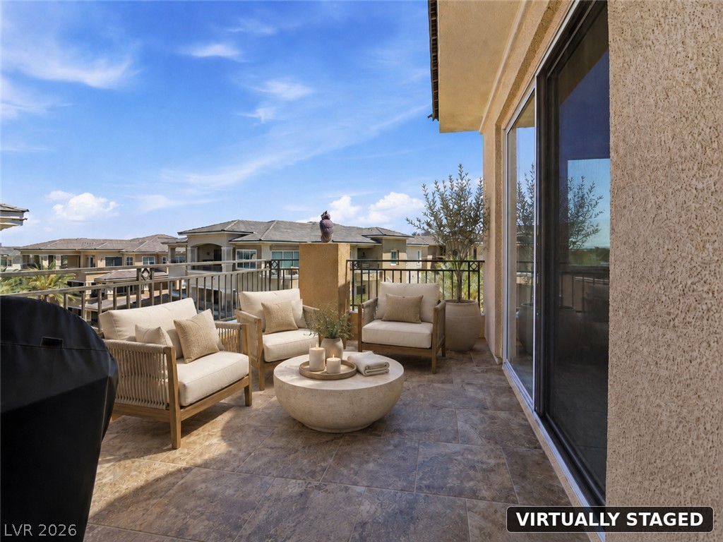 Photo 11 of 98, 9207 Tesoras Drive #401