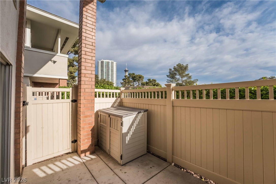 Photo 6 of 26, 2831 GEARY Place #2911