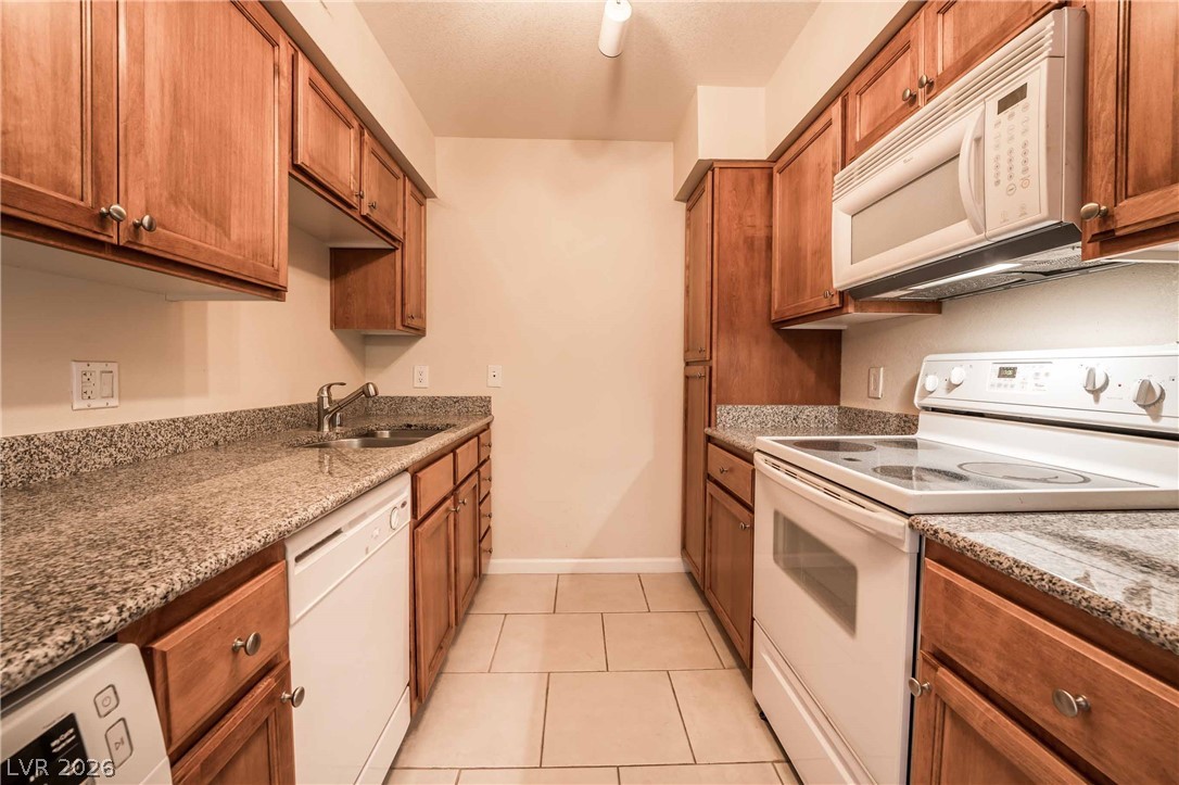 Photo 12 of 26, 2831 GEARY Place #2911