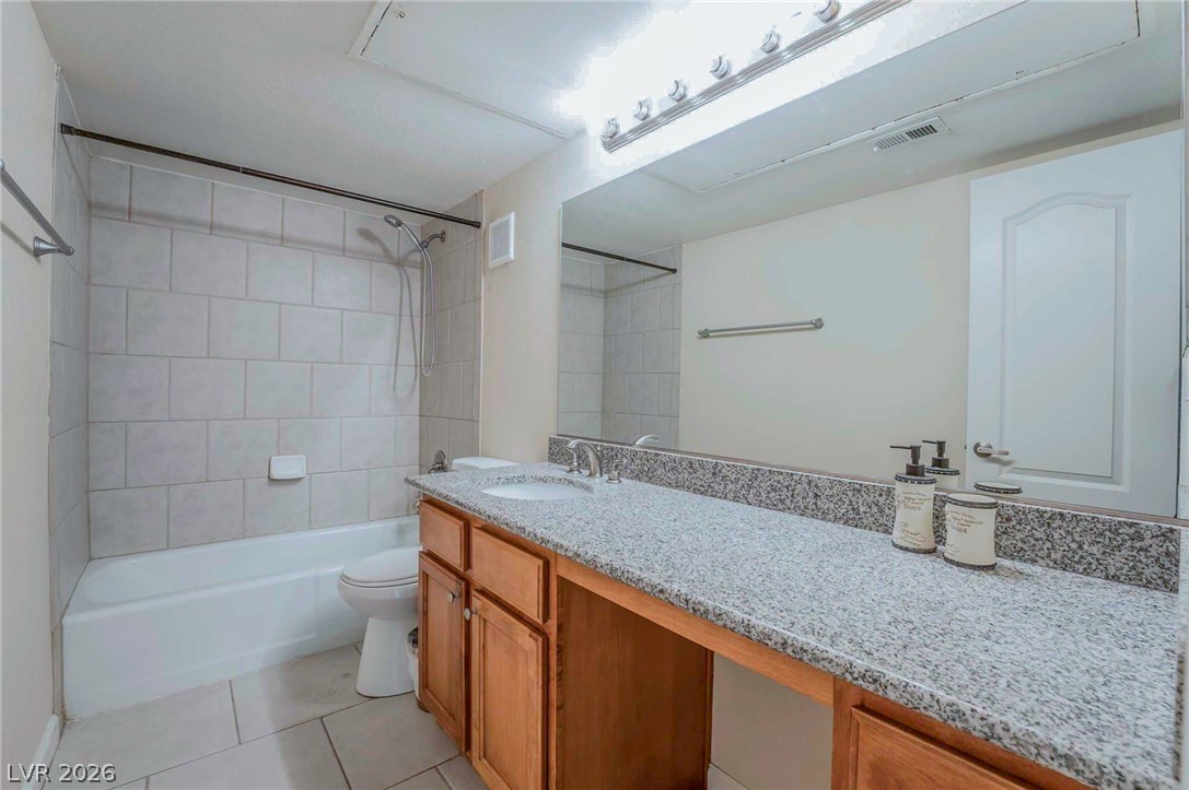 Photo 19 of 26, 2831 GEARY Place #2911
