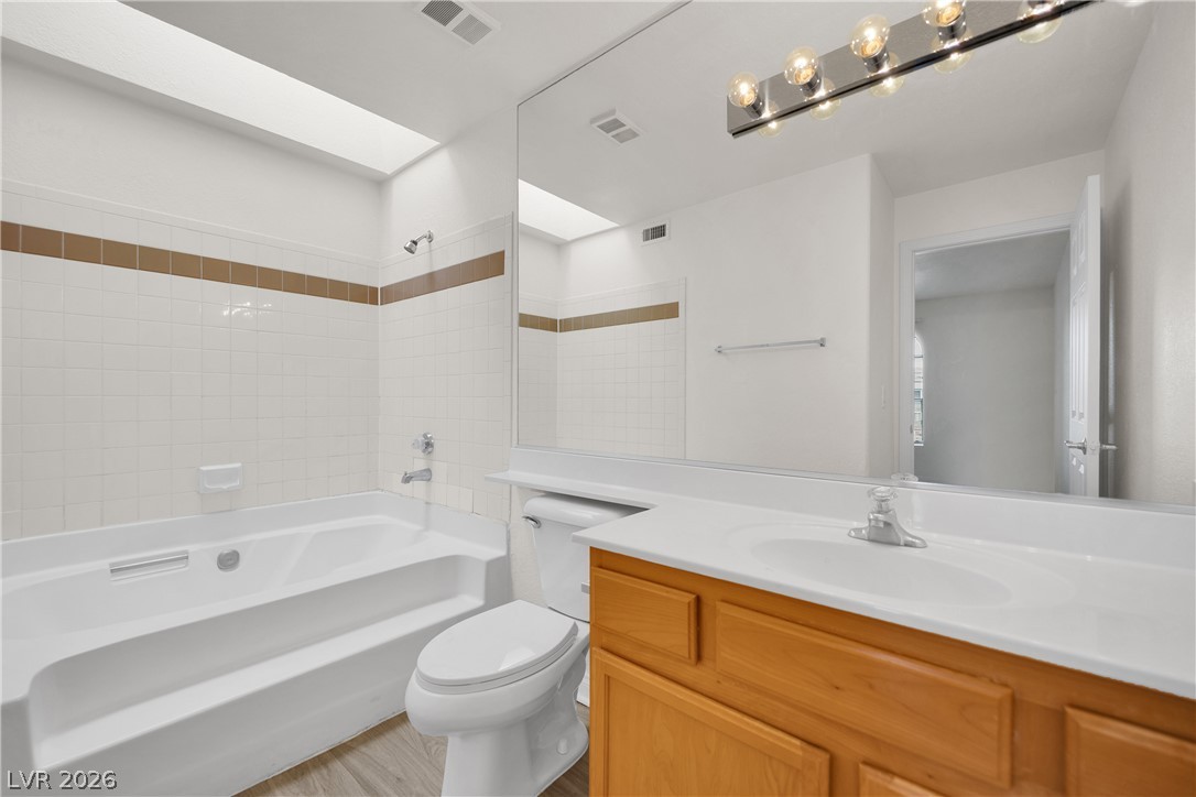 Photo 21 of 32, 2985 Juniper Hills Boulevard #202