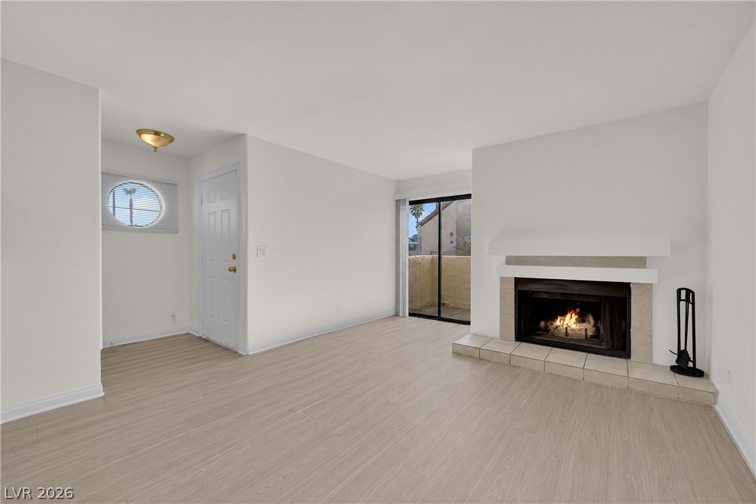 Photo 6 of 32, 2985 Juniper Hills Boulevard #202