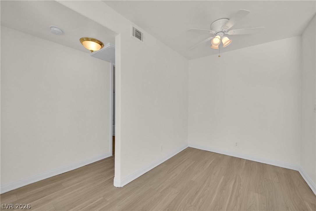 Photo 10 of 32, 2985 Juniper Hills Boulevard #202