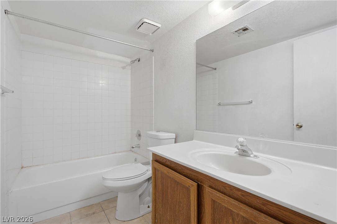 Photo 10 of 11, 925 Sulphur Springs Lane #101