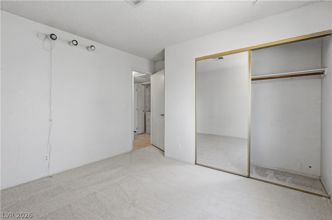 Photo 11 of 11, 925 Sulphur Springs Lane #101
