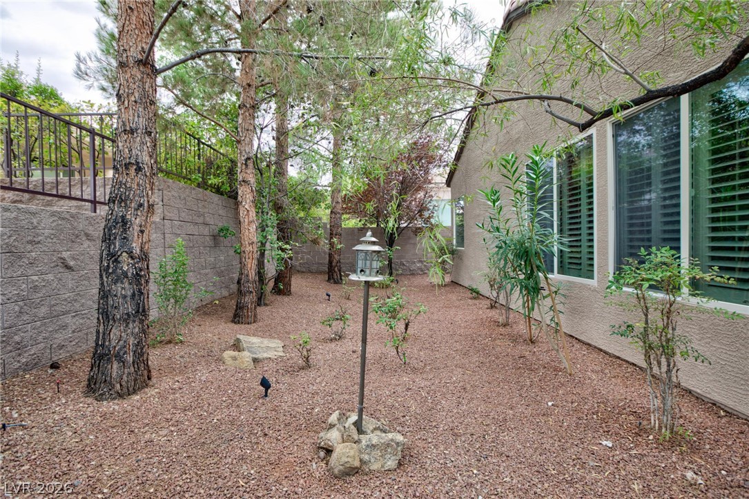 Photo 6 of 43, 2120 Twin Falls Drive