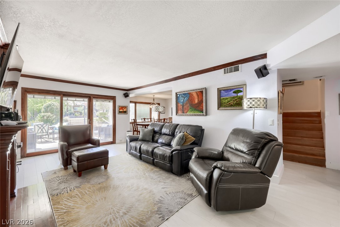 Photo 8 of 44, 2951 Pinehurst Drive