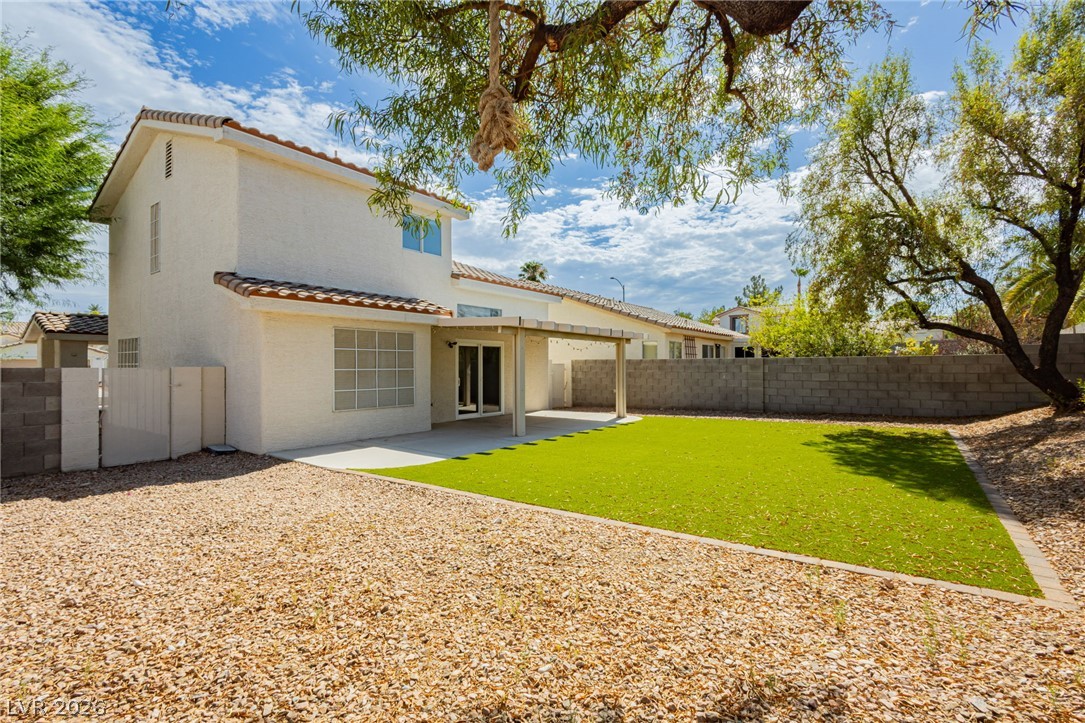 Photo 37 of 40, 8216 Hollister Avenue