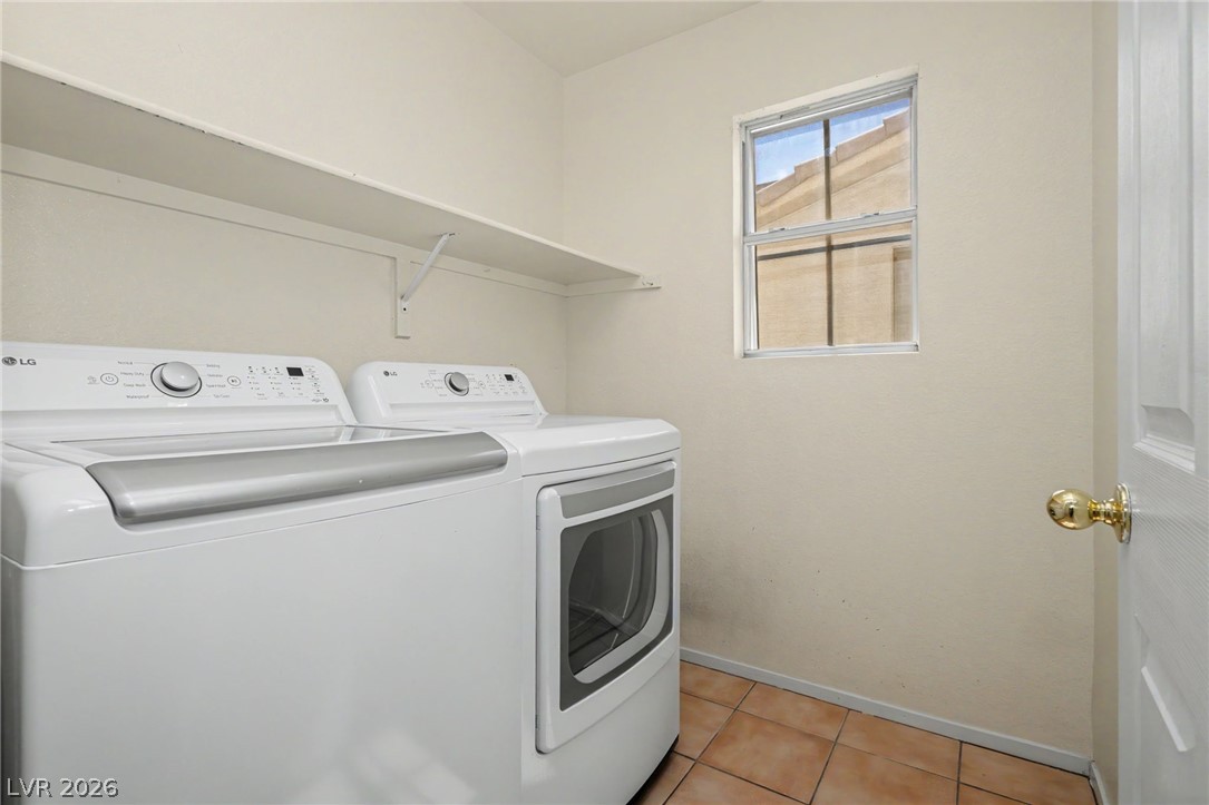 Photo 34 of 40, 8216 Hollister Avenue