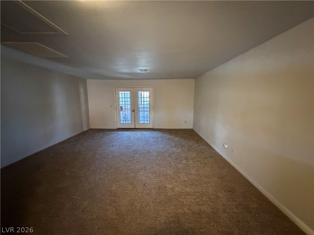 Photo 11 of 22, 3417 Civic Center #F