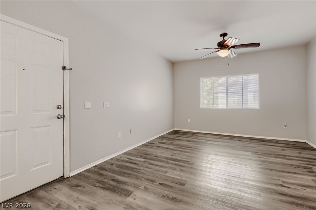 Photo 9 of 33, 3400 Cabana Drive #2127