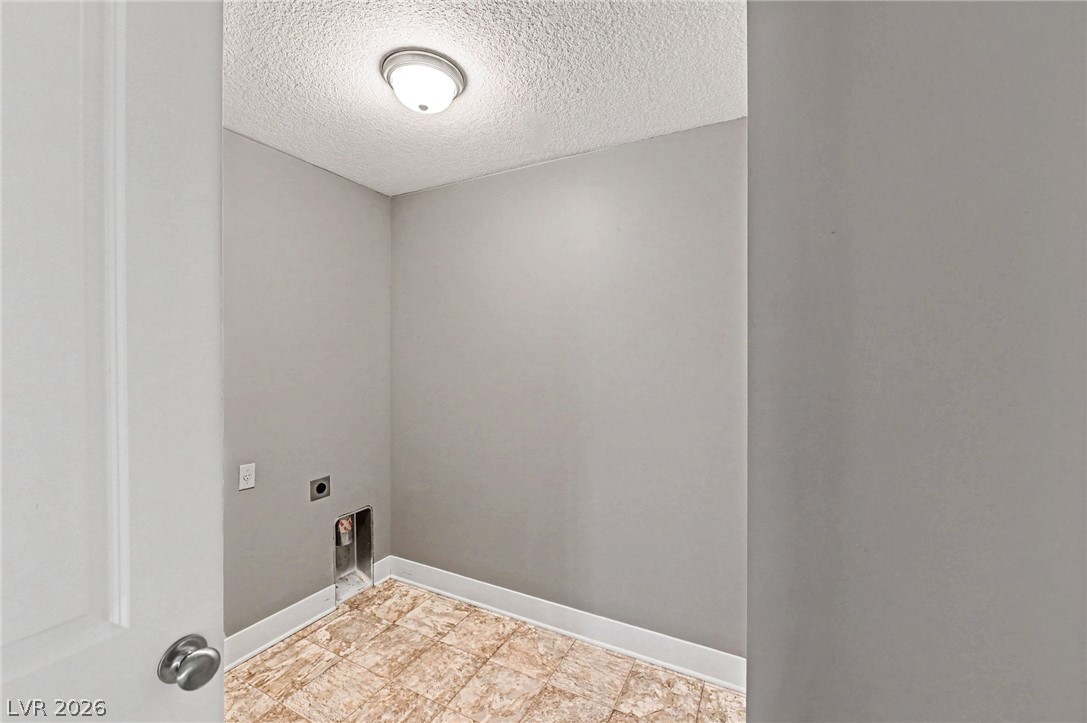 Photo 32 of 33, 3400 Cabana Drive #2127