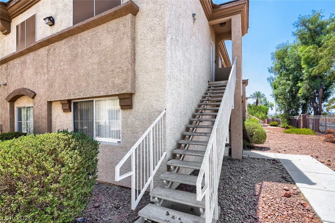 Photo 6 of 33, 3400 Cabana Drive #2127