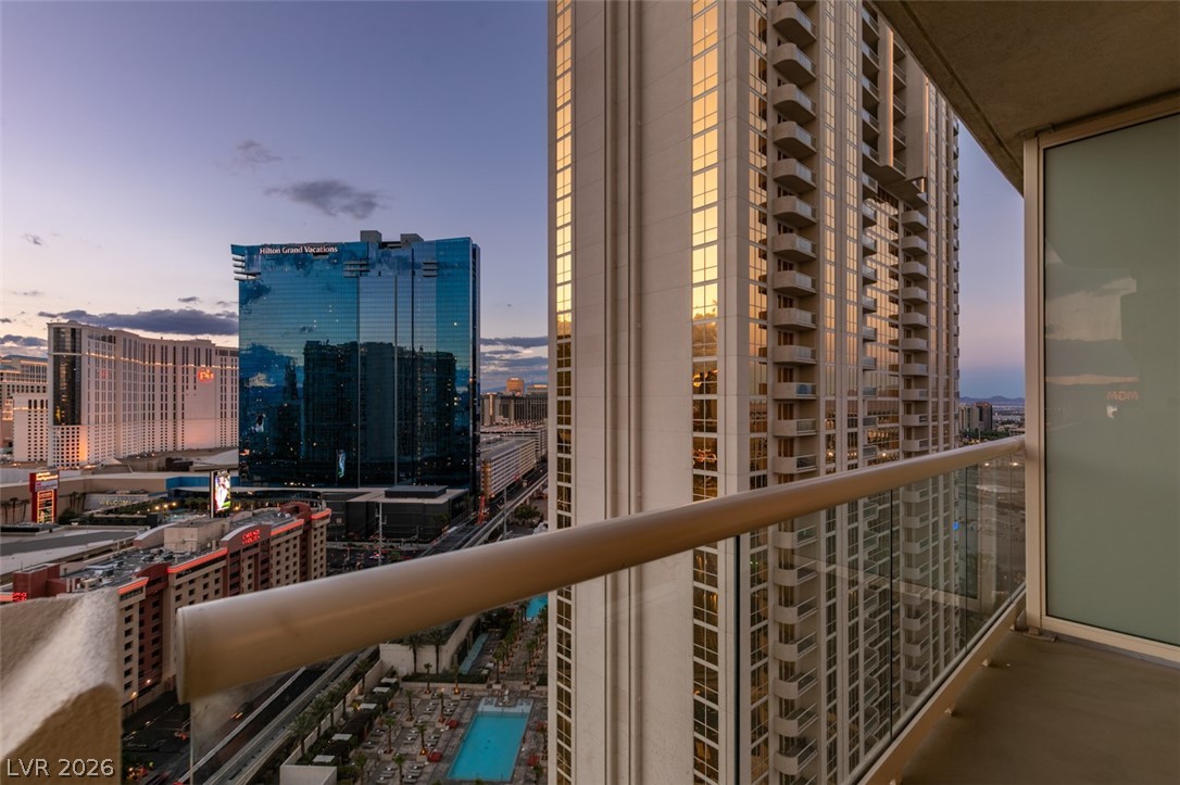 Photo 34 of 44, 145 E HARMON Avenue #2015