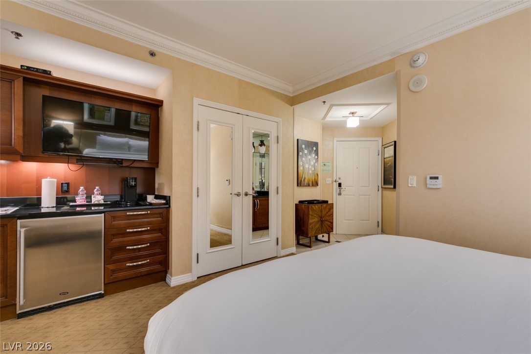 Photo 25 of 44, 145 E HARMON Avenue #2015