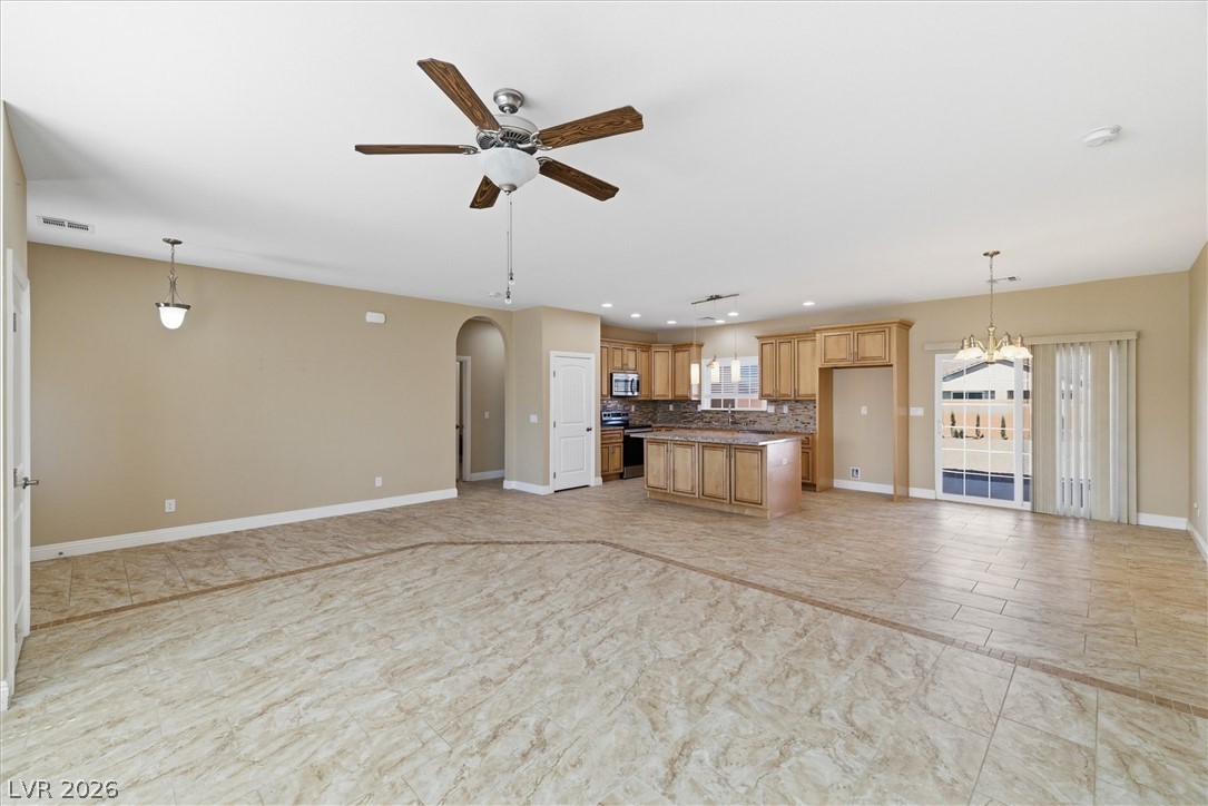 Photo 9 of 31, 4800 Honey Locust Drive