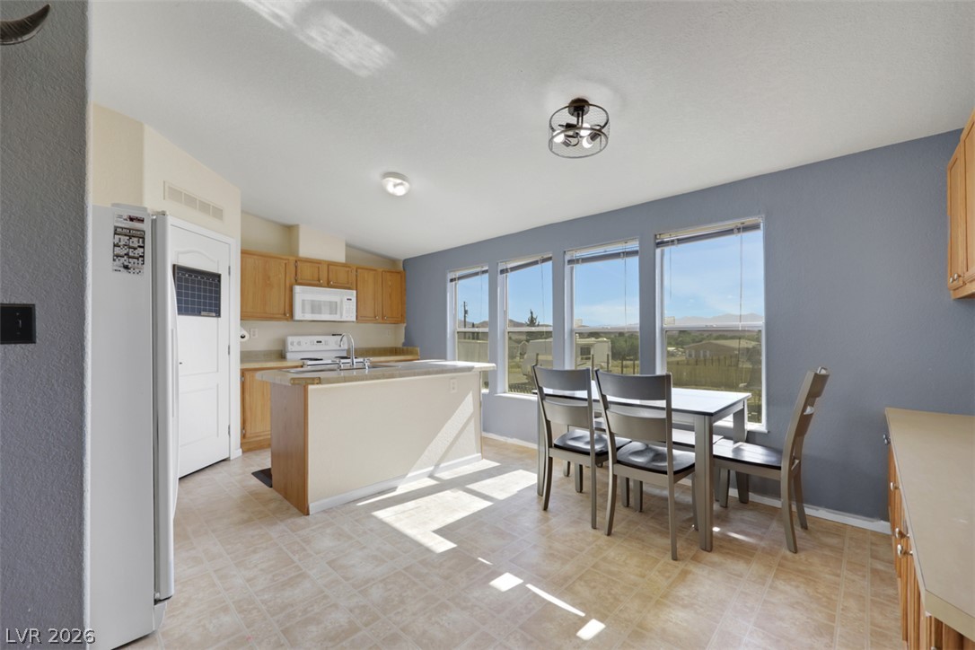 Photo 5 of 1550 Sky Road