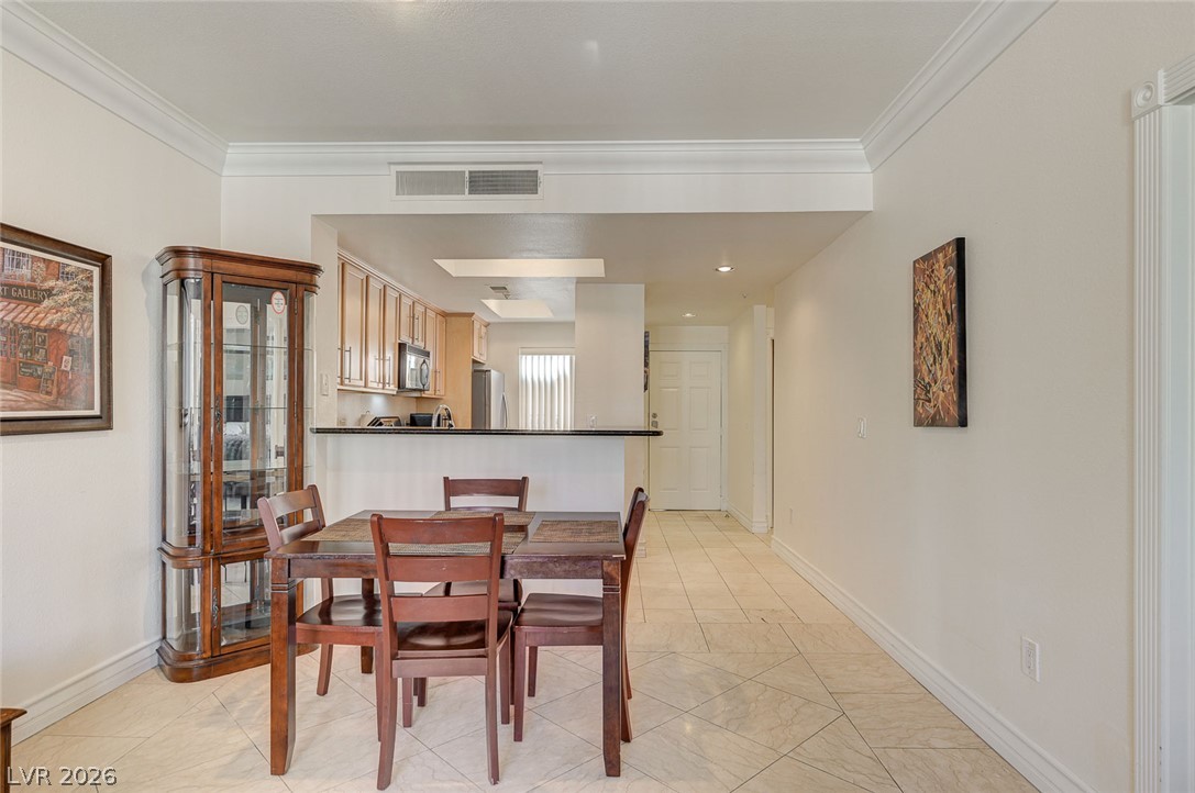 Photo 5 of 260 E Flamingo Road #304