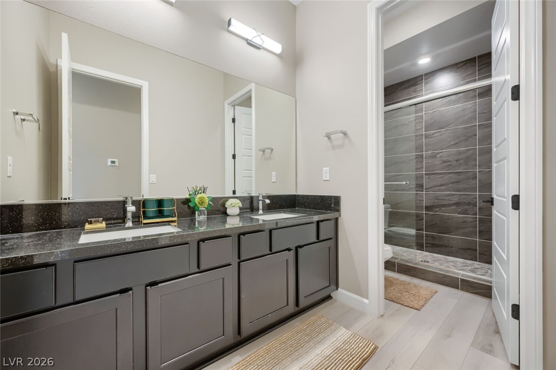 Photo 35 of 49, 8310 W Camero Avenue