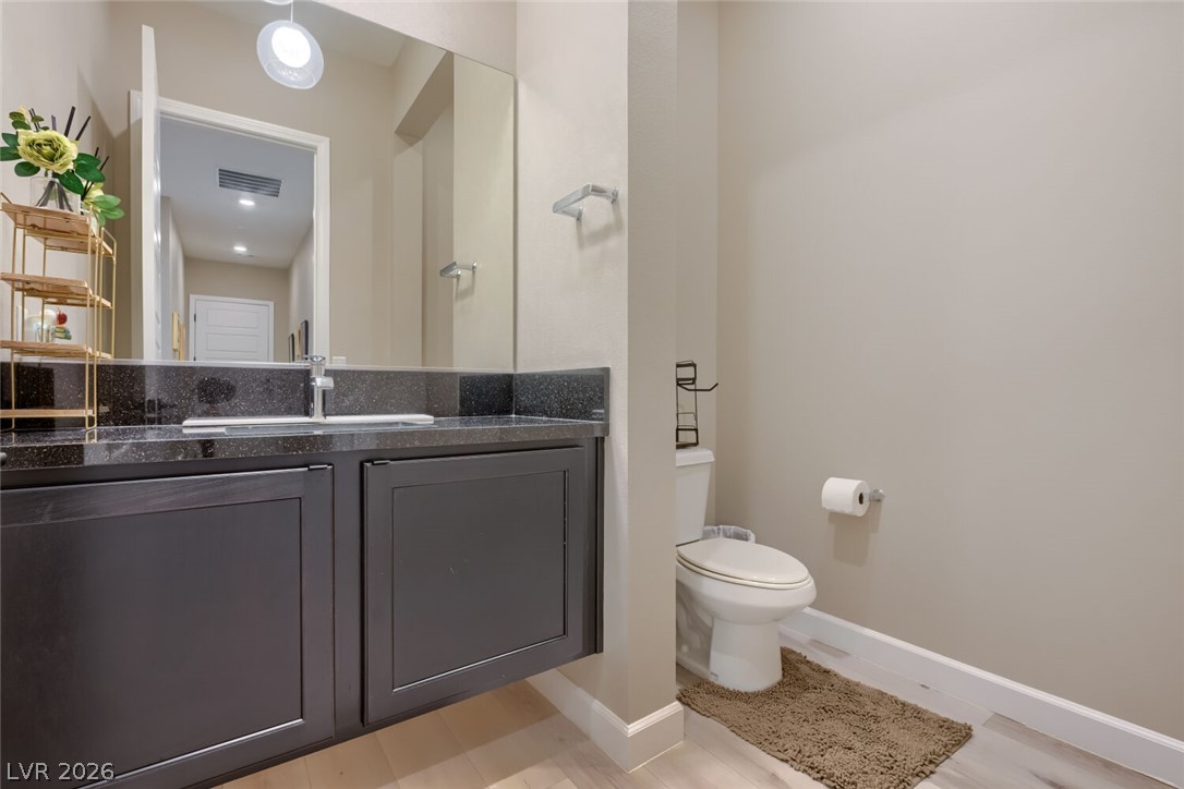 Photo 37 of 49, 8310 W Camero Avenue