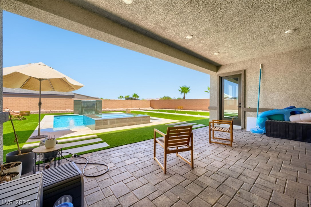 Photo 42 of 49, 8310 W Camero Avenue