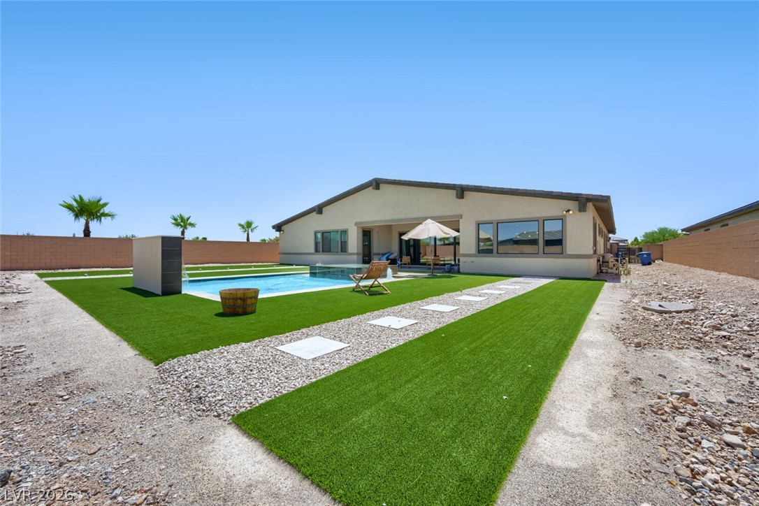 Photo 43 of 49, 8310 W Camero Avenue