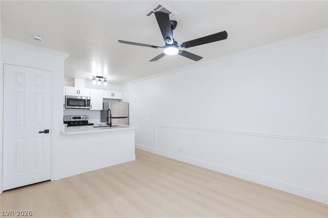 Photo 4 of 3603 Di Salvo Drive #142