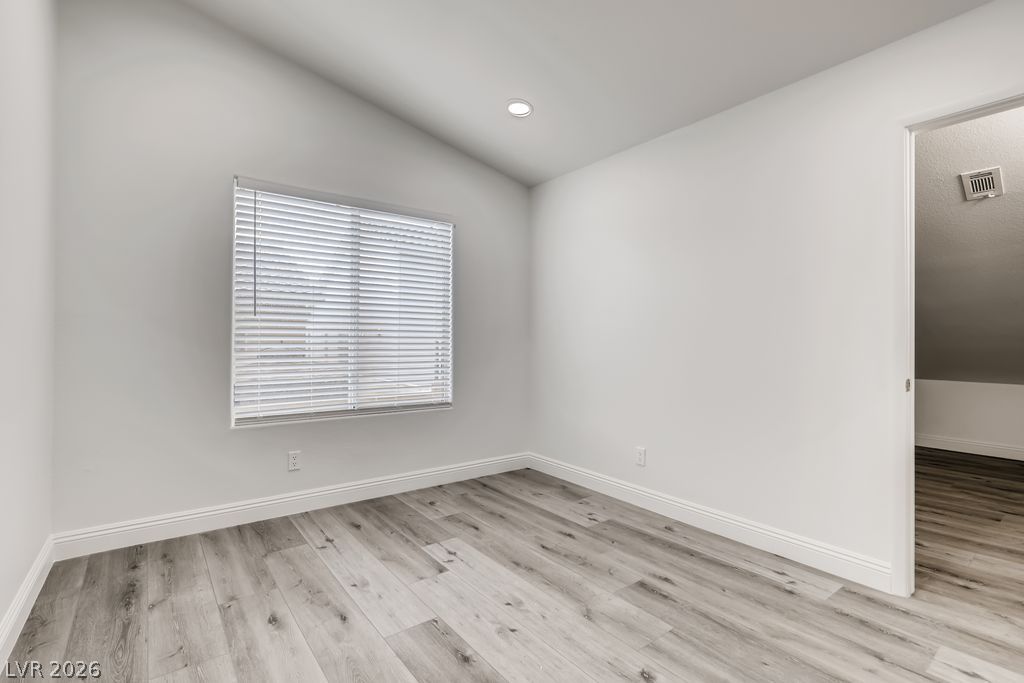 Photo 23 of 31, 1601 Vespertina Court