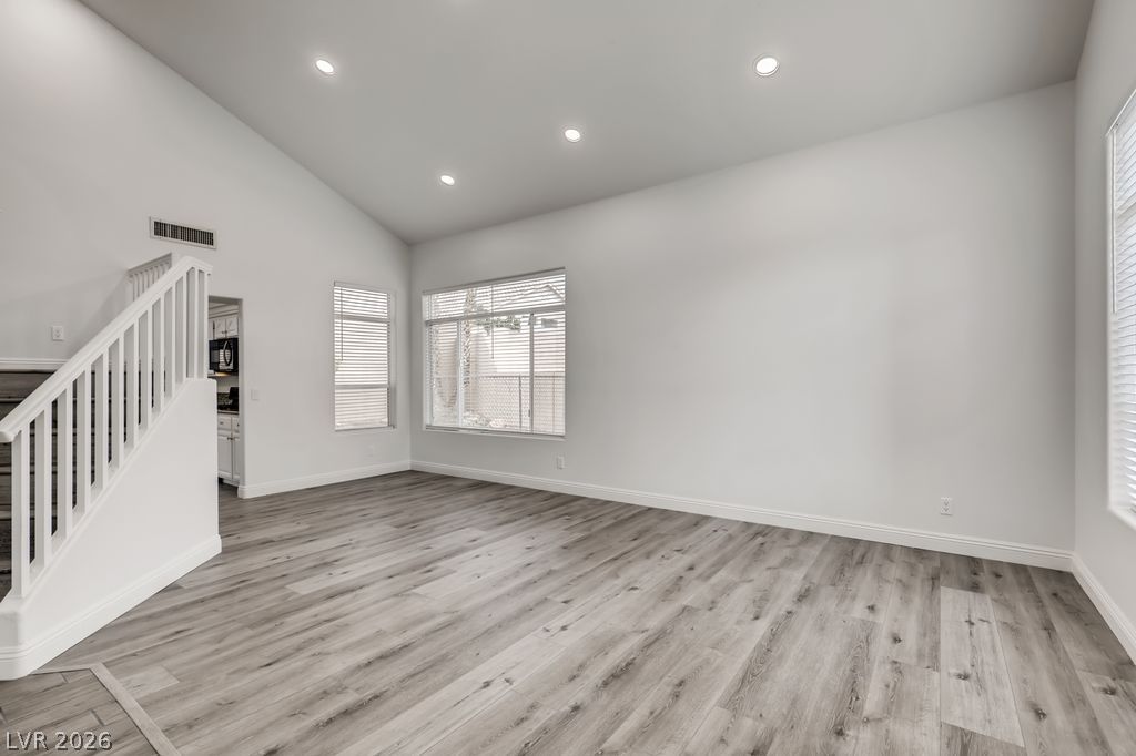 Photo 6 of 31, 1601 Vespertina Court