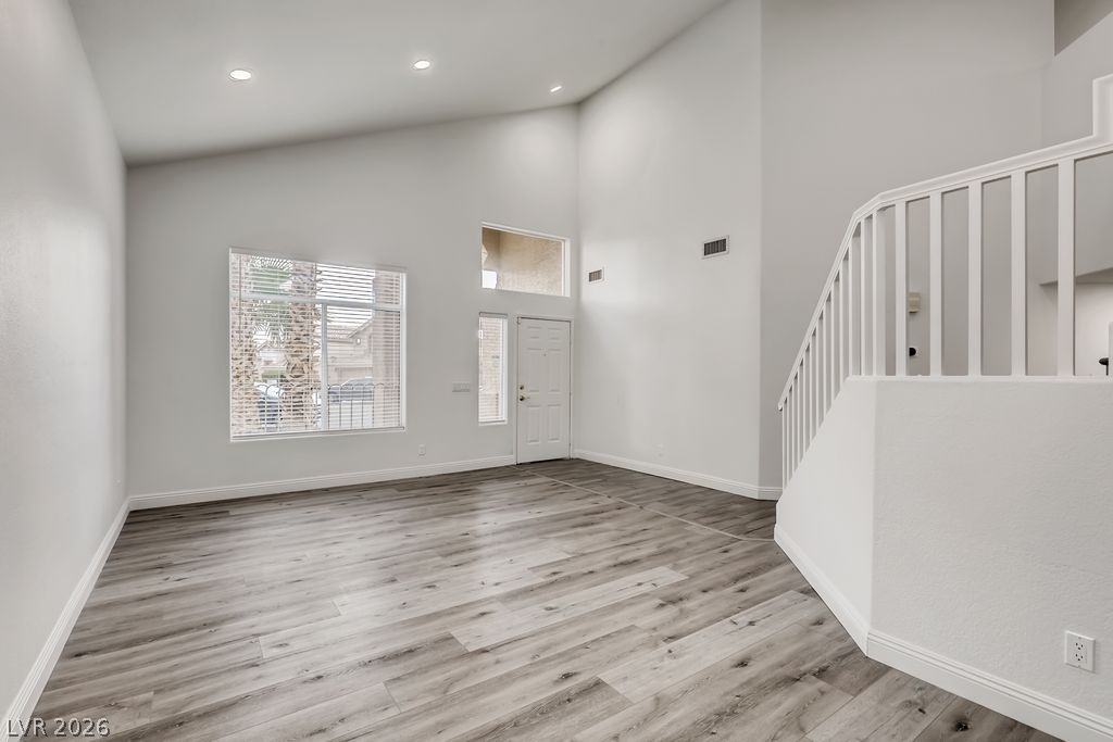 Photo 7 of 31, 1601 Vespertina Court