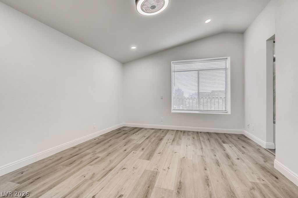 Photo 15 of 31, 1601 Vespertina Court