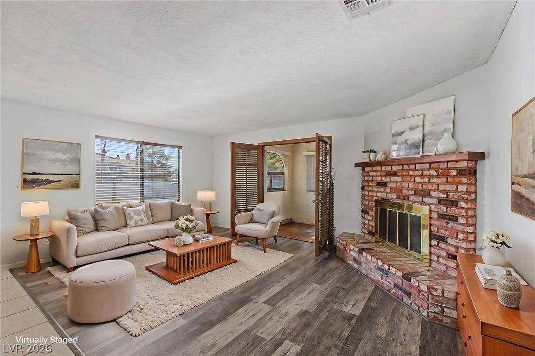Photo 6 of 34, 1412 Santa Margarita Street #A